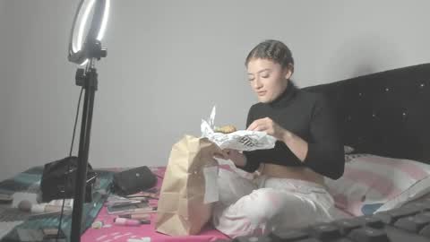 cherryblossom_23 online show from May 12, 2026, 1:03 am