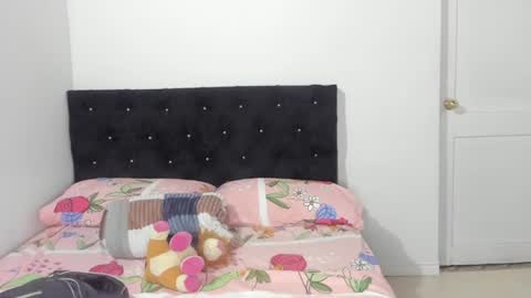 cherryblossom_23 online show from June 27, 2026, 2:16 am