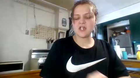 cherrybomb454 online show from December 4, 2025, 4:59 pm