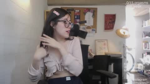 Sarah Prez online show from June 3, 2026, 9:42 pm