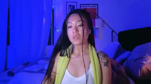 Snapshot of cherrycam777 chatting on December 16, 2025, 2:16 am Miss Cherry online show from December 16, 2025, 2:16 am