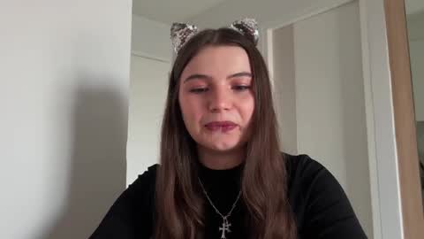 Lina online show from December 31, 2024, 10:26 am