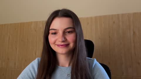 Lina online show from January 29, 2025, 8:18 am