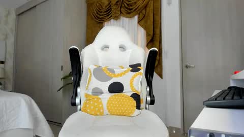 Snapshot of cherryfox88 chatting on October 29, 2025, 4:48 am Independent Cherry fox online show from October 29, 2025, 4:48 am