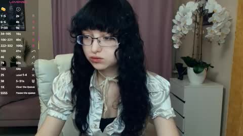 Snapshot of cherrylanding chatting on May 10, 2026, 7:52 pm Isabel online show from May 10, 2026, 7:52 pm
