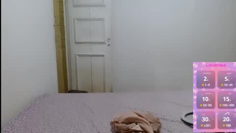 Snapshot of cherrylugosi chatting on February 11, 2025, 5:37 am Cherry Lugosi online show from February 11, 2025, 5:37 am