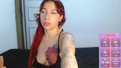 Snapshot of cherrylugosi chatting on February 19, 2025, 5:49 am Cherry Lugosi online show from February 19, 2025, 5:49 am