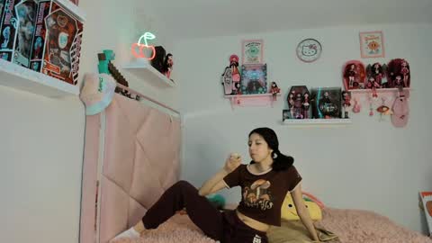 Snapshot of cherrymafer666 chatting on January 18, 2025, 11:33 pm cherrycute666 online show from January 18, 2025, 11:33 pm