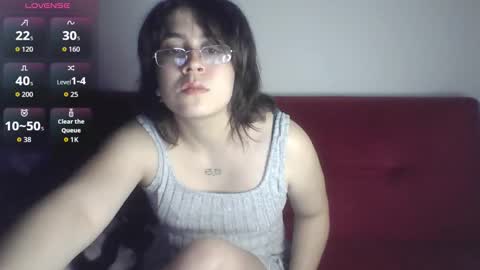 cherrypeach_ online show from October 13, 2025, 6:46 am