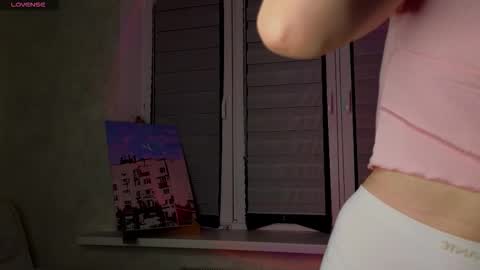 Lysia online show from December 3, 2025, 1:09 pm