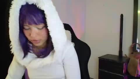 Cherry  online show from February 25, 2025, 6:14 am