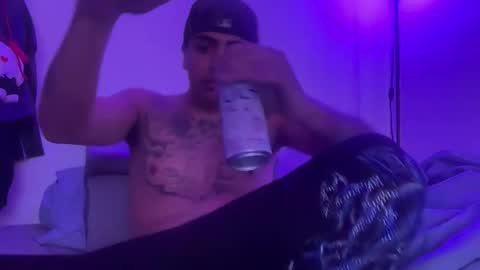 cherryxxo online show from April 13, 2026, 3:39 pm