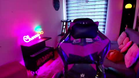 Snapshot of cherryy_bombshelll chatting on March 18, 2026, 5:05 pm cherry online show from March 18, 2026, 5:05 pm