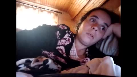 Snapshot of cherymoon89 chatting on October 20, 2025, 11:43 am CherryMoon online show from October 20, 2025, 11:43 am