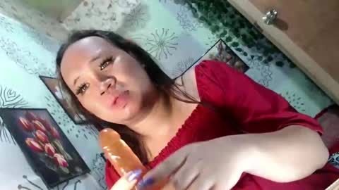 Snapshot of chescahotxxxl chatting on December 17, 2024, 3:49 pm chescahotxxxl online show from December 17, 2024, 3:49 pm