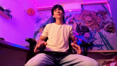 Cheys online show from April 4, 2026, 7:33 pm