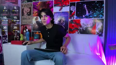 Snapshot of cheys_mast chatting on May 31, 2026, 6:53 pm Cheys online show from May 31, 2026, 6:53 pm
