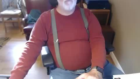 Snapshot of chgodad chatting on October 16, 2025, 9:27 pm chgodad online show from October 16, 2025, 9:27 pm