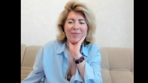 Snapshot of chicafortuna chatting on July 1, 2026, 2:13 am NBFG online show from July 1, 2026, 2:13 am