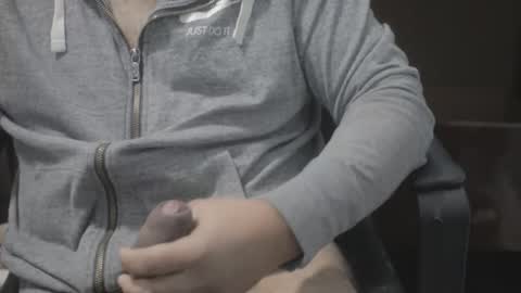 Snapshot of chicagoalex68 chatting on December 16, 2025, 2:16 am chicagoalex68 online show from December 16, 2025, 2:16 am