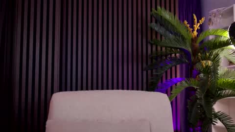 Snapshot of chicaora chatting on November 18, 2025, 10:03 pm Cami online show from November 18, 2025, 10:03 pm