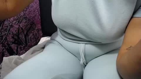 Chikys   online show from December 1, 2025, 3:28 pm