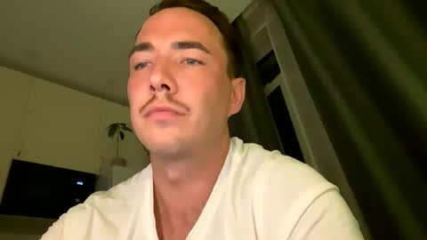 Snapshot of chill_guy13 chatting on June 10, 2026, 10:19 pm ChillyVillie online show from June 10, 2026, 10:19 pm