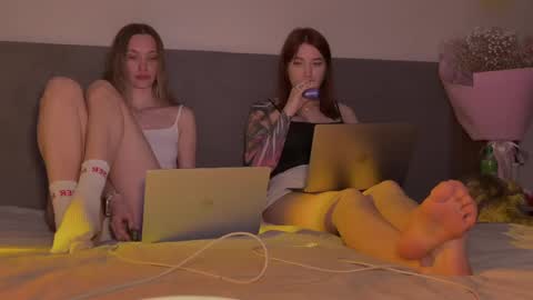 Snapshot of chillgoddess chatting on April 19, 2026, 8:33 pm Goddess Vika - owner of all ur money online show from April 19, 2026, 8:33 pm