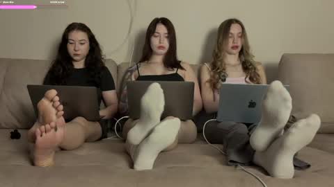 Snapshot of chillgoddess chatting on May 18, 2026, 6:36 pm Goddess Vika - owner of all ur money online show from May 18, 2026, 6:36 pm