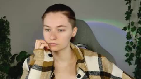 Snapshot of chillsnail_bro chatting on March 22, 2026, 9:02 am Bella online show from March 22, 2026, 9:02 am