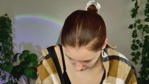 Snapshot of chillsnail_bro chatting on March 23, 2026, 9:13 am Bella online show from March 23, 2026, 9:13 am