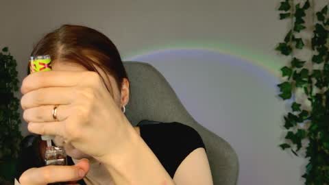 Snapshot of chillsnail_bro chatting on April 7, 2026, 9:10 am Bella online show from April 7, 2026, 9:10 am