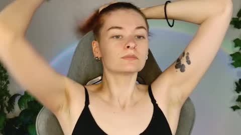 Snapshot of chillsnail_bro chatting on April 14, 2026, 9:04 am Bella online show from April 14, 2026, 9:04 am