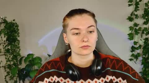 Snapshot of chillsnail_bro chatting on April 16, 2026, 9:10 am Bella online show from April 16, 2026, 9:10 am