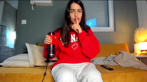 Snapshot of chillwithcamii chatting on November 6, 2025, 10:05 am yoursensualparadise online show from November 6, 2025, 10:05 am