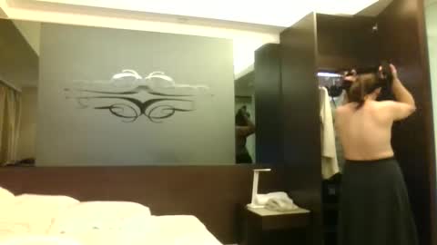 chinesetea1668 online show from February 17, 2025, 5:10 pm