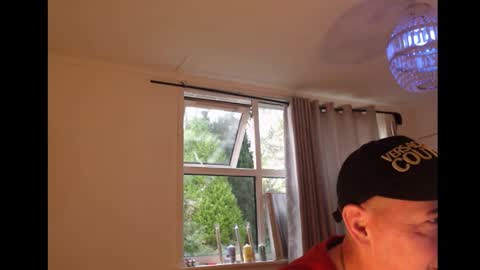 Snapshot of chinomanelli chatting on October 31, 2025, 7:31 am chinomanelli online show from October 31, 2025, 7:31 am