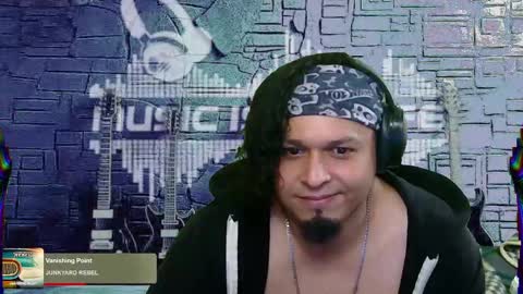 Enrique online show from March 2, 2025, 2:43 pm