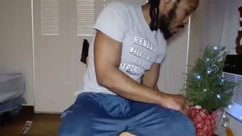 Snapshot of chitownsgod chatting on December 24, 2024, 11:00 pm Antonio Brown online show from December 24, 2024, 11:00 pm