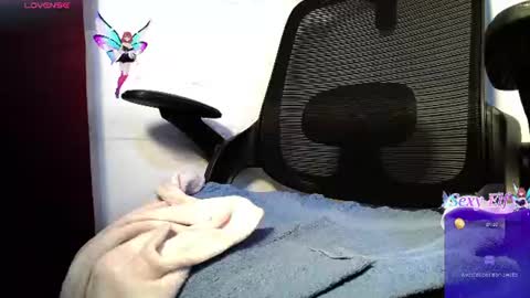 Snapshot of chleo_rosse chatting on June 11, 2026, 2:53 am chleo_rosse online show from June 11, 2026, 2:53 am