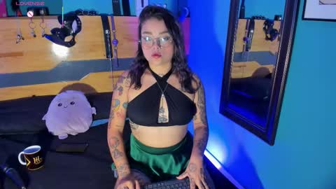 Chloeallennn  online show from March 11, 2026, 1:28 pm