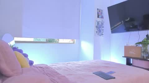 CHLOE online show from March 5, 2026, 6:15 pm