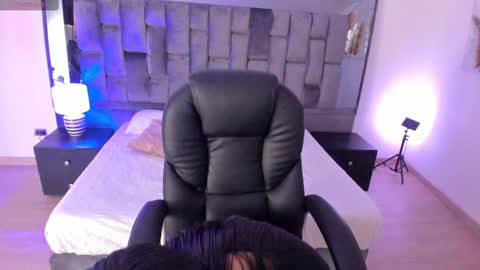 Chloe online show from March 2, 2025, 11:29 am