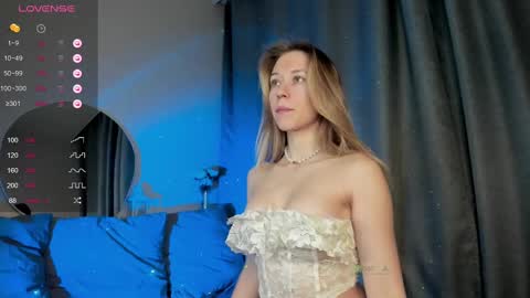 Chloe online show from March 3, 2025, 7:17 pm