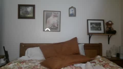 Snapshot of chloe_and_dic chatting on February 18, 2025, 7:43 am chloe and dic online show from February 18, 2025, 7:43 am