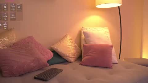 chloe cherry21 online show from November 6, 2025, 3:07 am