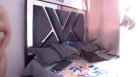 Snapshot of chloe_hotx chatting on April 22, 2026, 7:37 pm Chloe and Danna online show from April 22, 2026, 7:37 pm