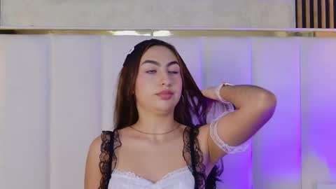 Snapshot of chloe_joness_ chatting on November 24, 2025, 9:25 pm Chloe online show from November 24, 2025, 9:25 pm