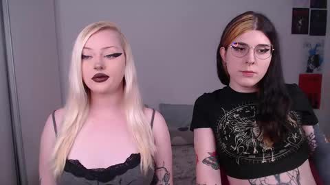 Chloe Levine online show from April 12, 2026, 11:21 pm