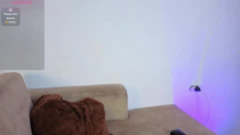 chloe online show from April 9, 2026, 3:17 am